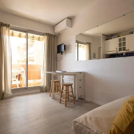 Apartamento Les Rives De La Faviere Piscine Et Tennis Les Pieds Dans L'eau
