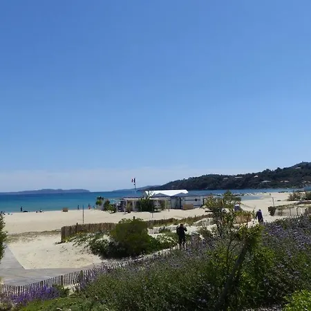 Les Rives De La Favière Piscine Et Tennis Les Pieds Dans L'eau Appartement *